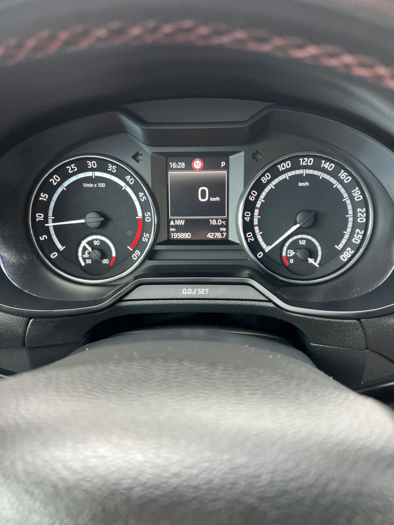 Skoda Octavia VRS - ТОП Състояние Лизинг | Mobile.bg — изображение 14