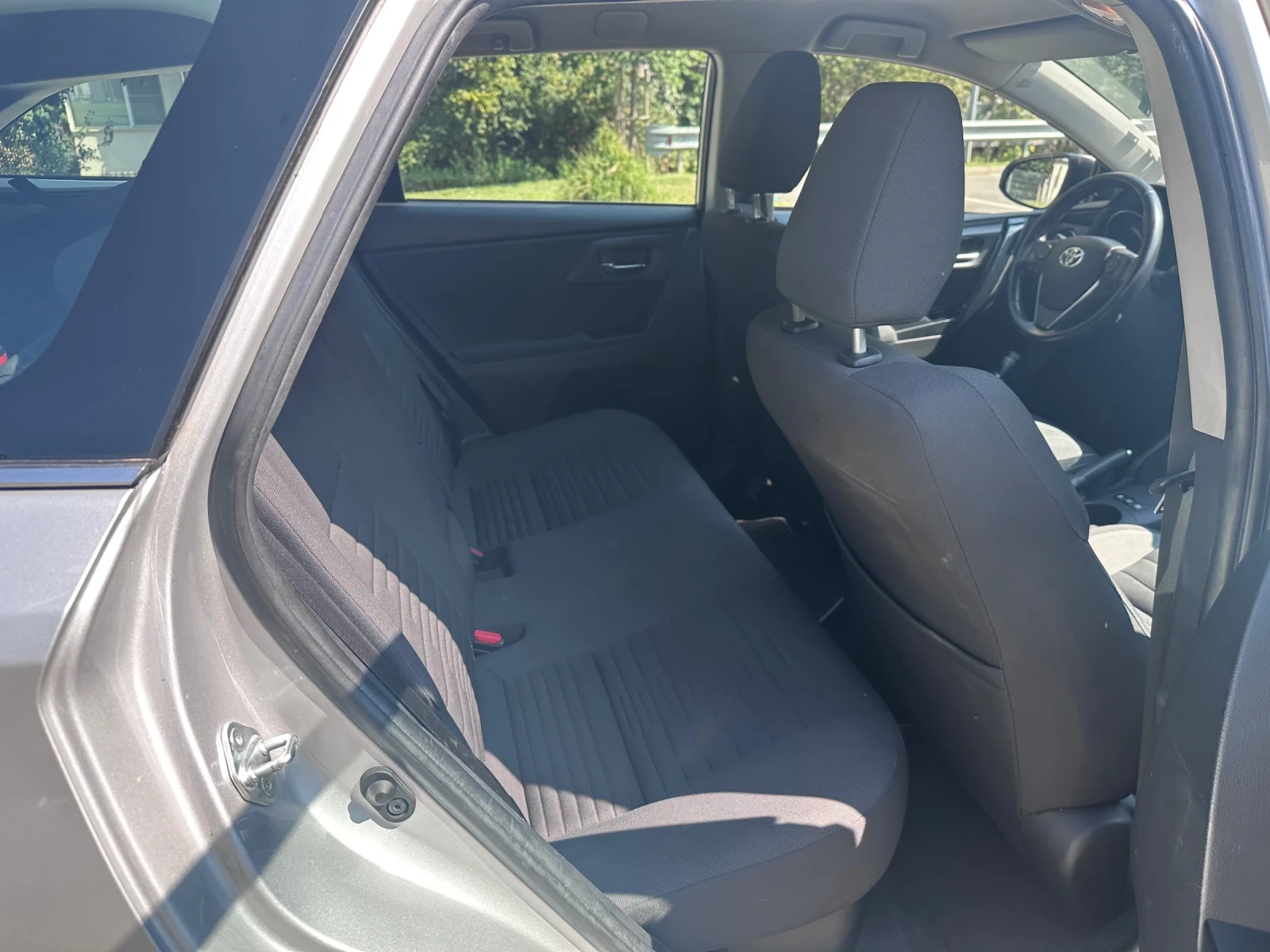 Toyota Auris TS Wagon 1.8 CVT HSD Luna - изображение 6