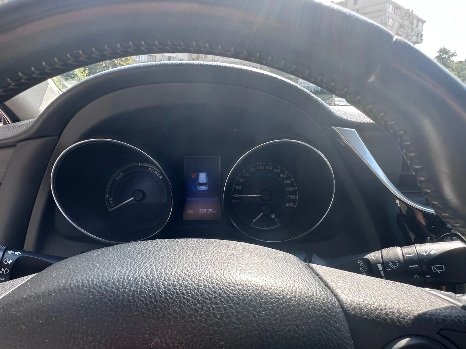 Toyota Auris TS Wagon 1.8 CVT HSD Luna - изображение 8