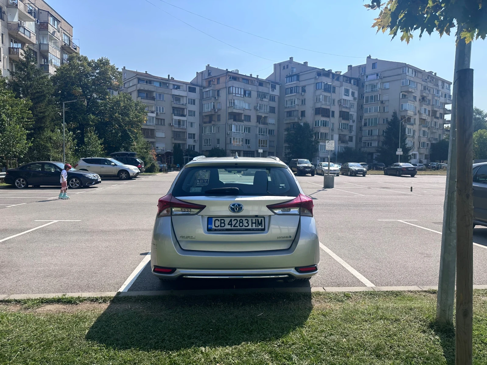 Toyota Auris TS Wagon 1.8 CVT HSD Luna - изображение 4
