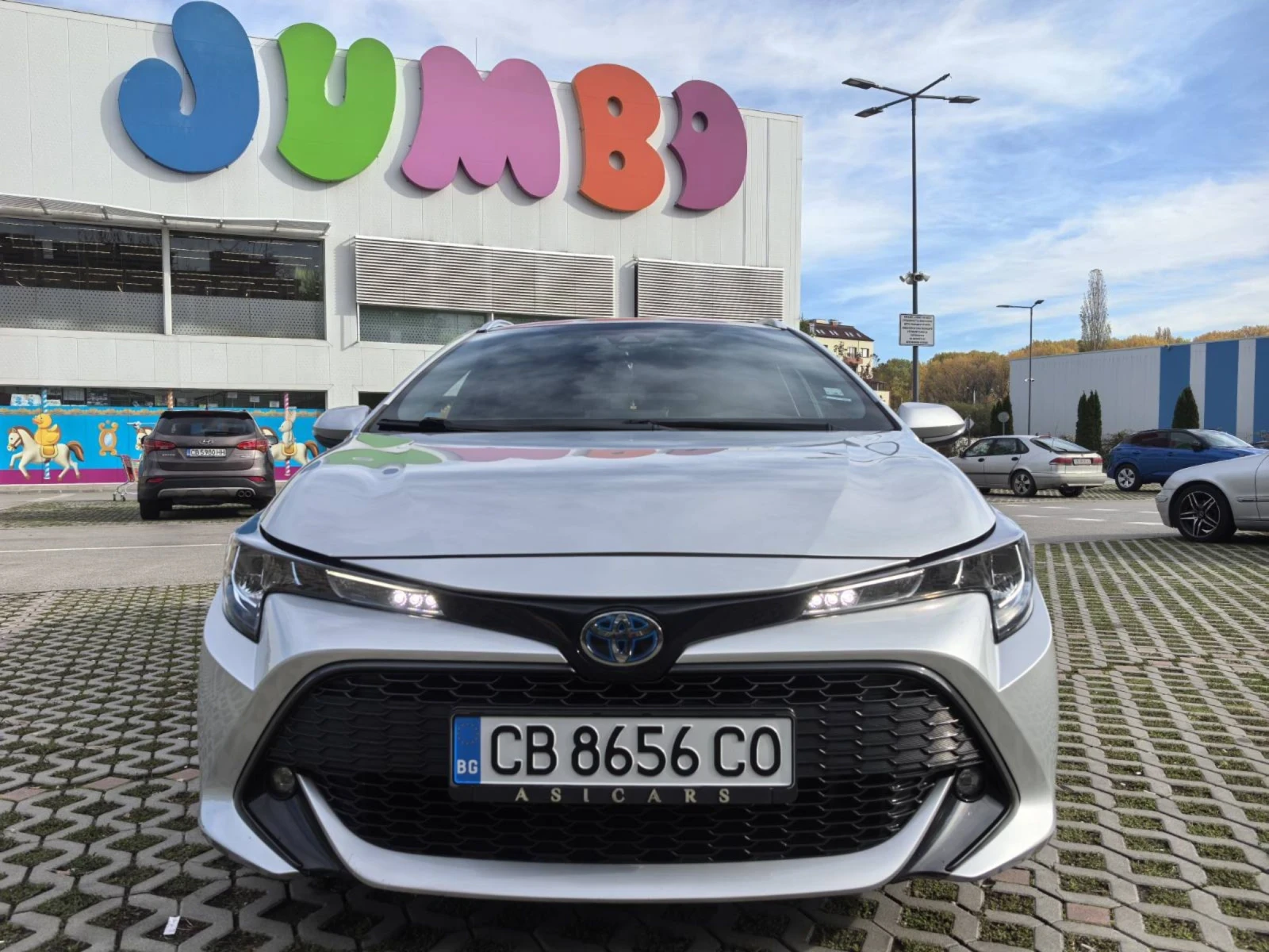 Toyota Corolla 1.8i HYBRID  - изображение 2