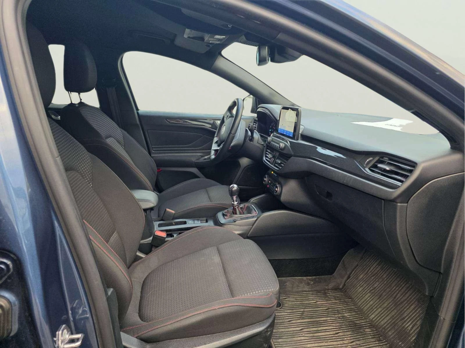 Ford Focus 1.0 EcoBoost - изображение 9