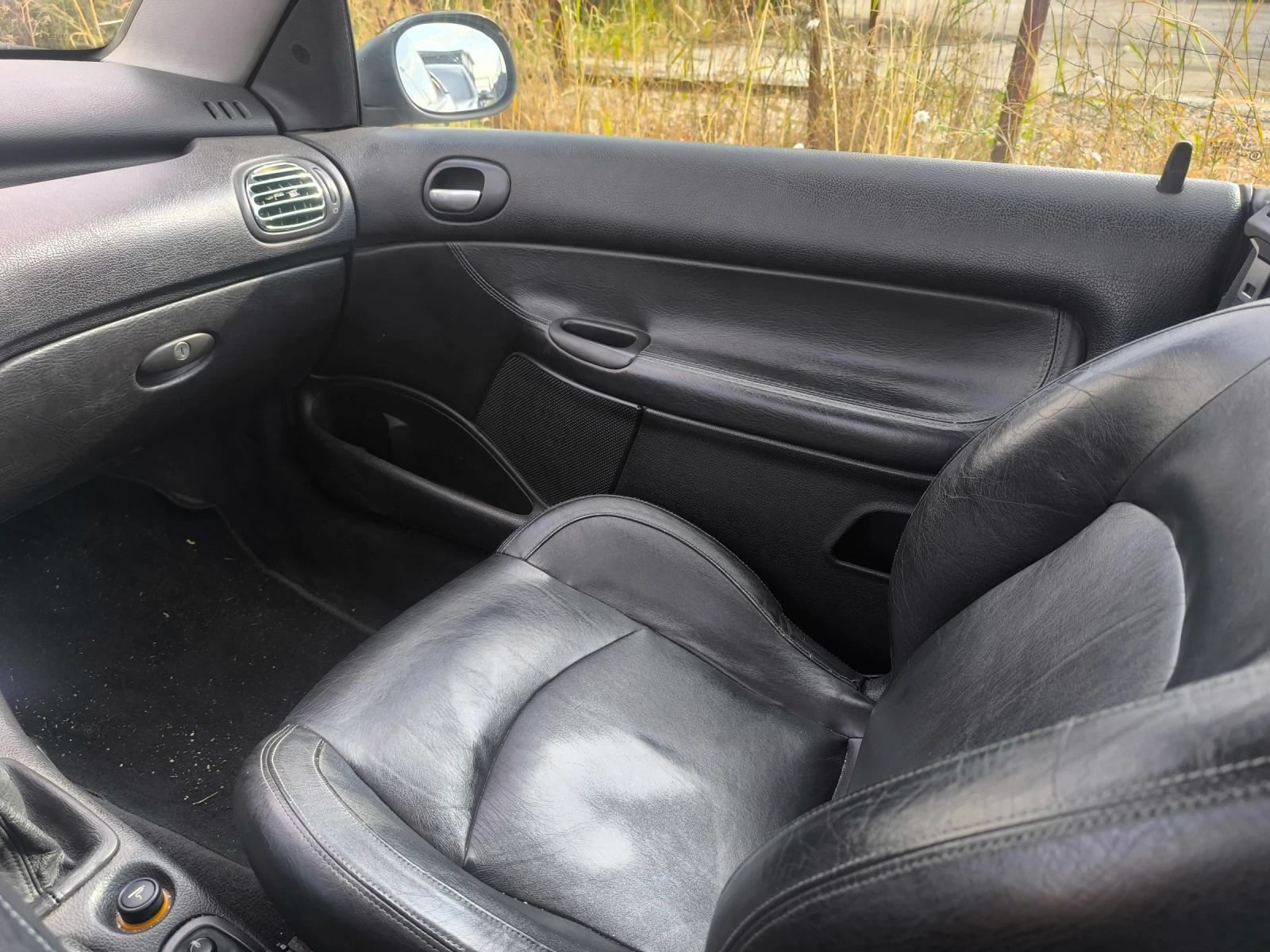 Peugeot 206 206CC много хубаво, снимка 7 - Автомобили и джипове - 53784549