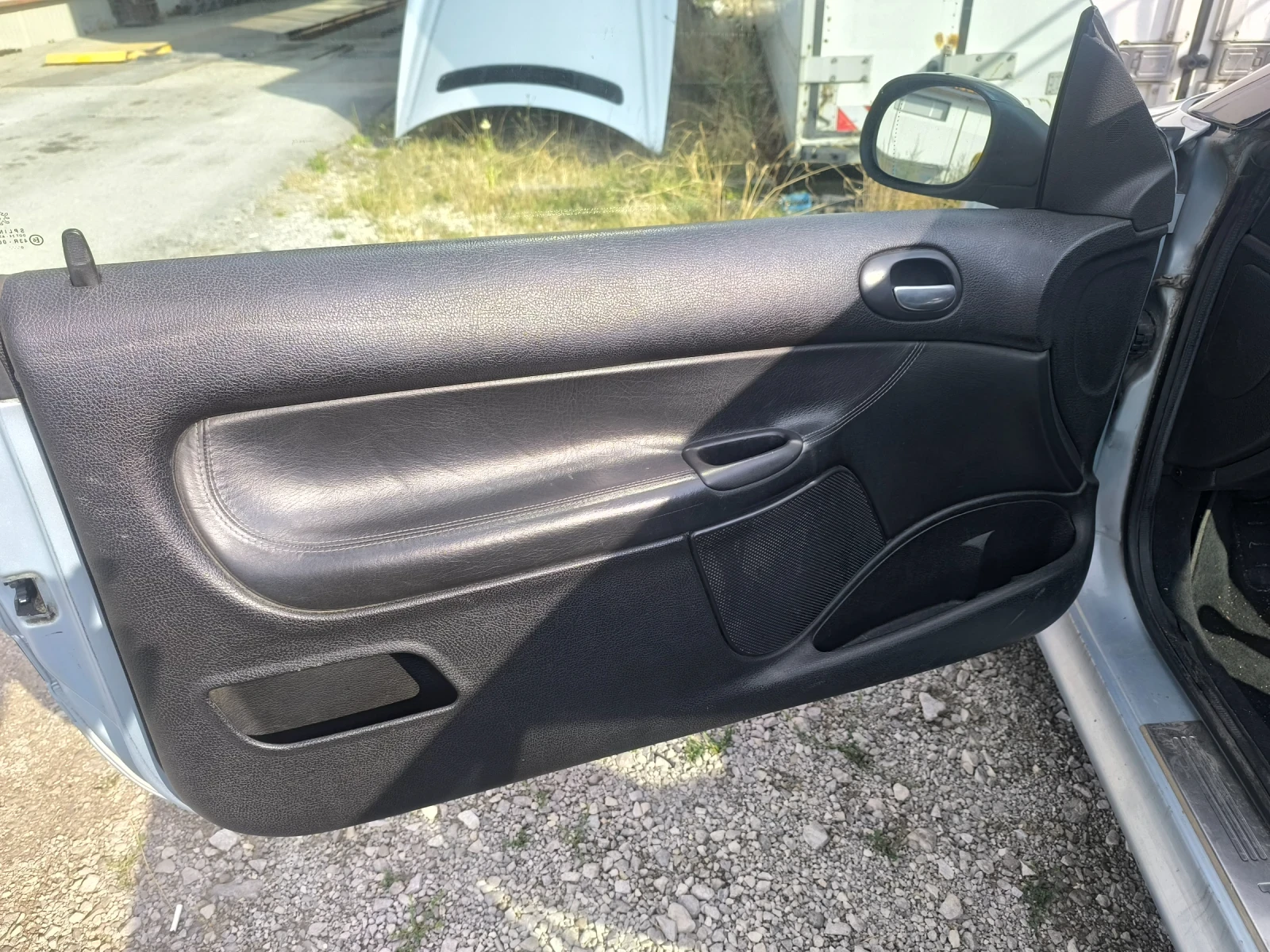 Peugeot 206 206CC много хубаво, снимка 5 - Автомобили и джипове - 53784549