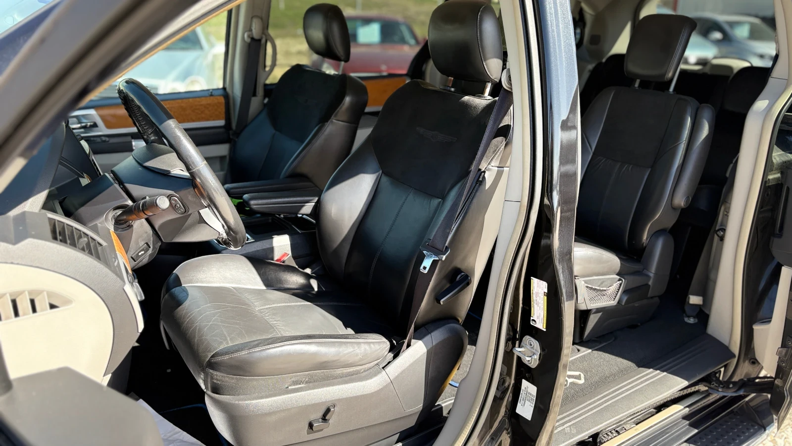 Chrysler Gr.voyager, снимка 6 - Автомобили и джипове - 53847223