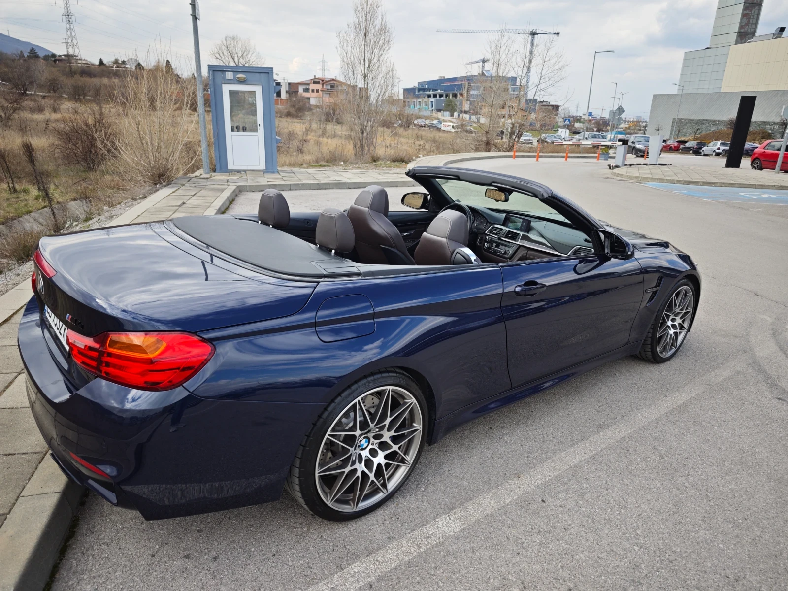 BMW M4 Competition, снимка 4 - Автомобили и джипове - 53991049