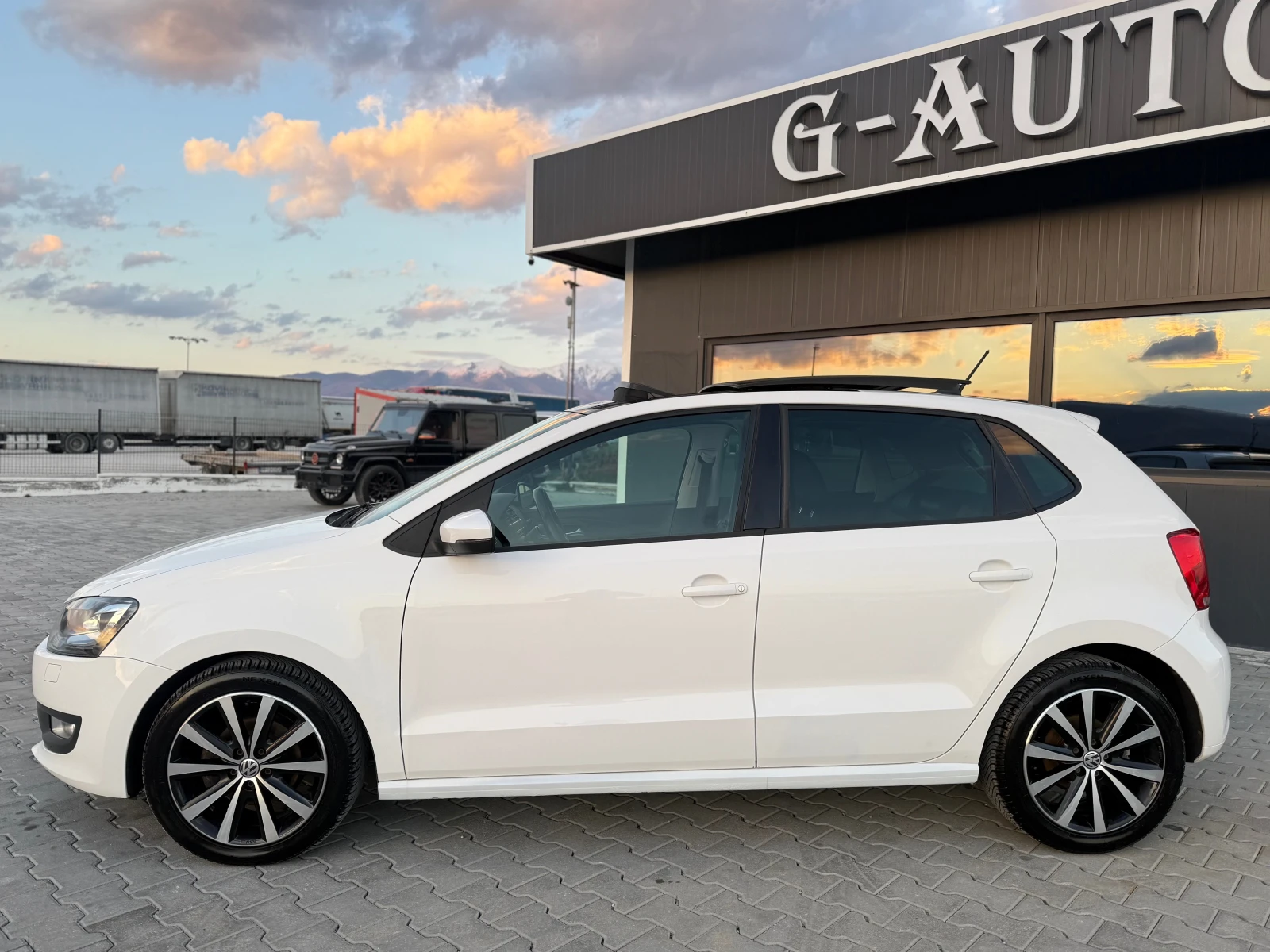 VW Polo 1.6TDI R line СОБСТВЕН ЛИЗИНГ !!!, снимка 8 - Автомобили и джипове - 54132631