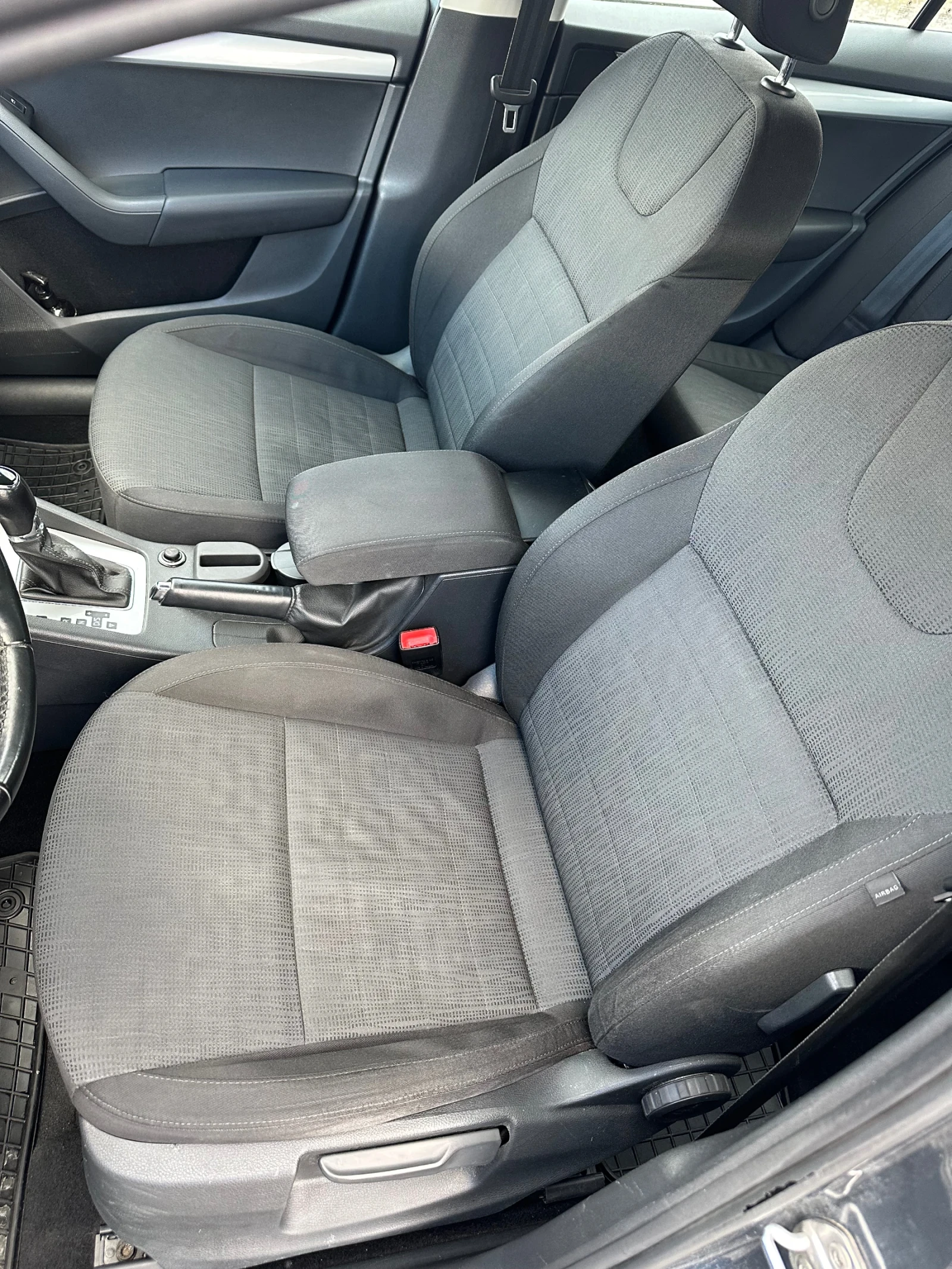 Skoda Octavia, снимка 10 - Автомобили и джипове - 54356124