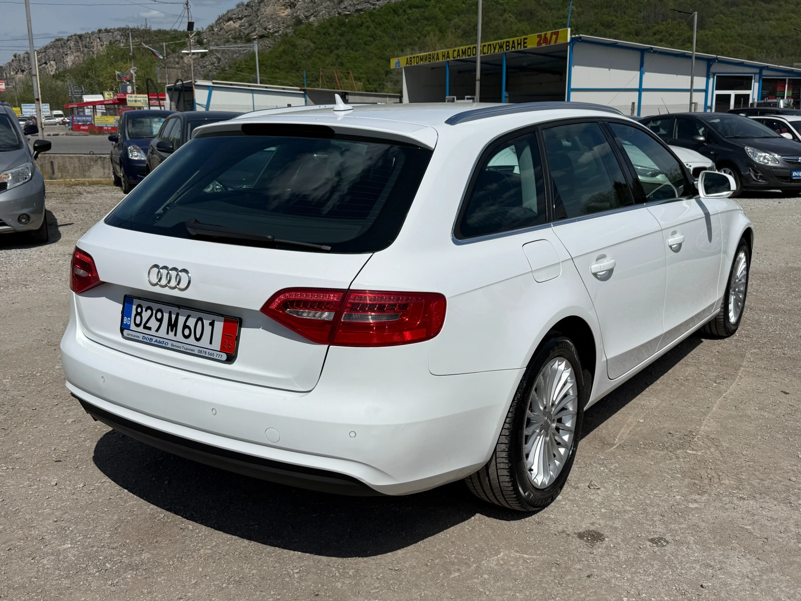 Audi A4 2.0TDI-Facelift-Автоматик-Дистроник-FULL, снимка 6 - Автомобили и джипове - 54379819
