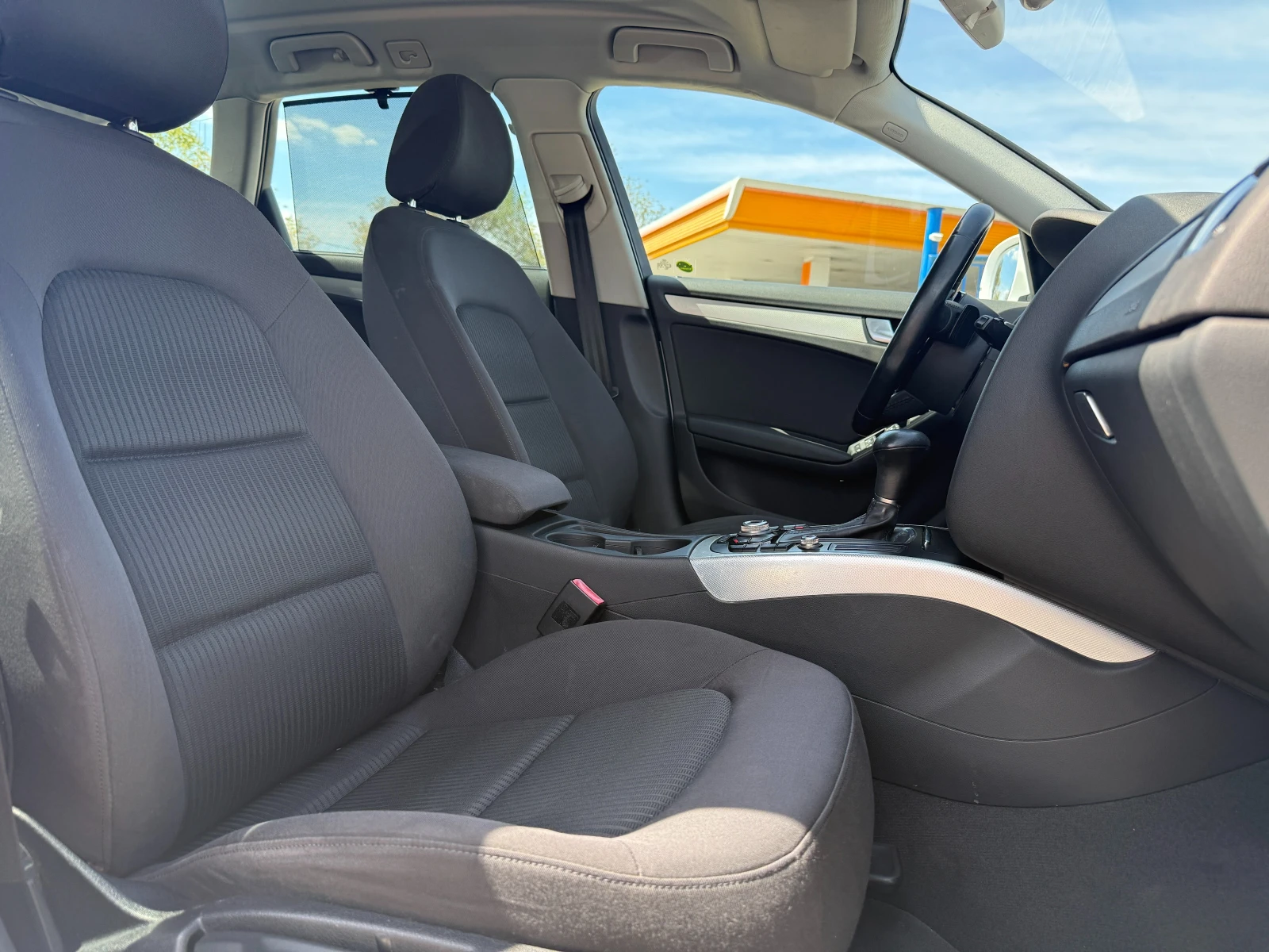 Audi A4 2.0TDI-Facelift-Автоматик-Дистроник-FULL, снимка 15 - Автомобили и джипове - 54379819