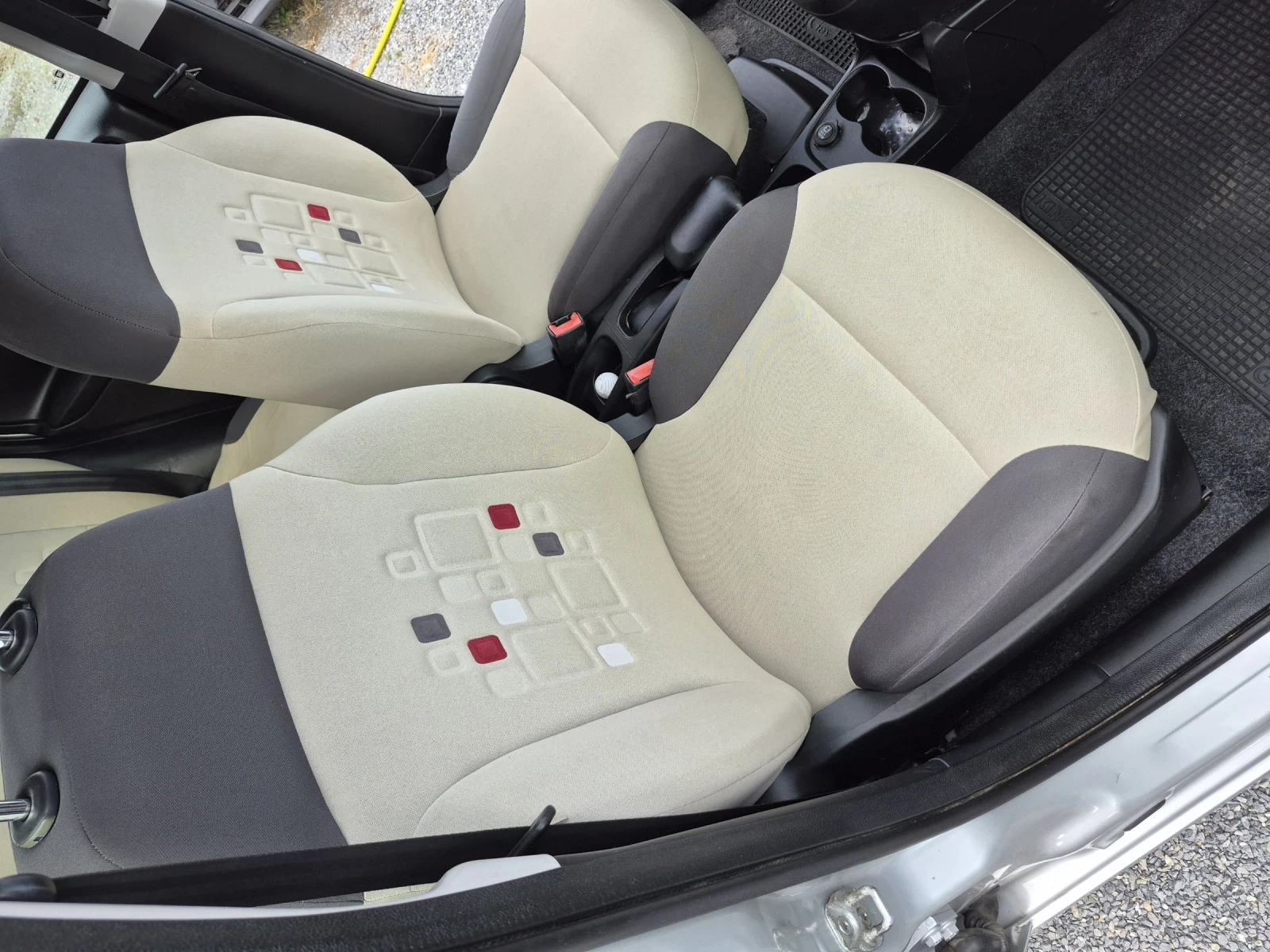 Fiat Panda 1.3 Mget Evro 5, снимка 8 - Автомобили и джипове - 54782612