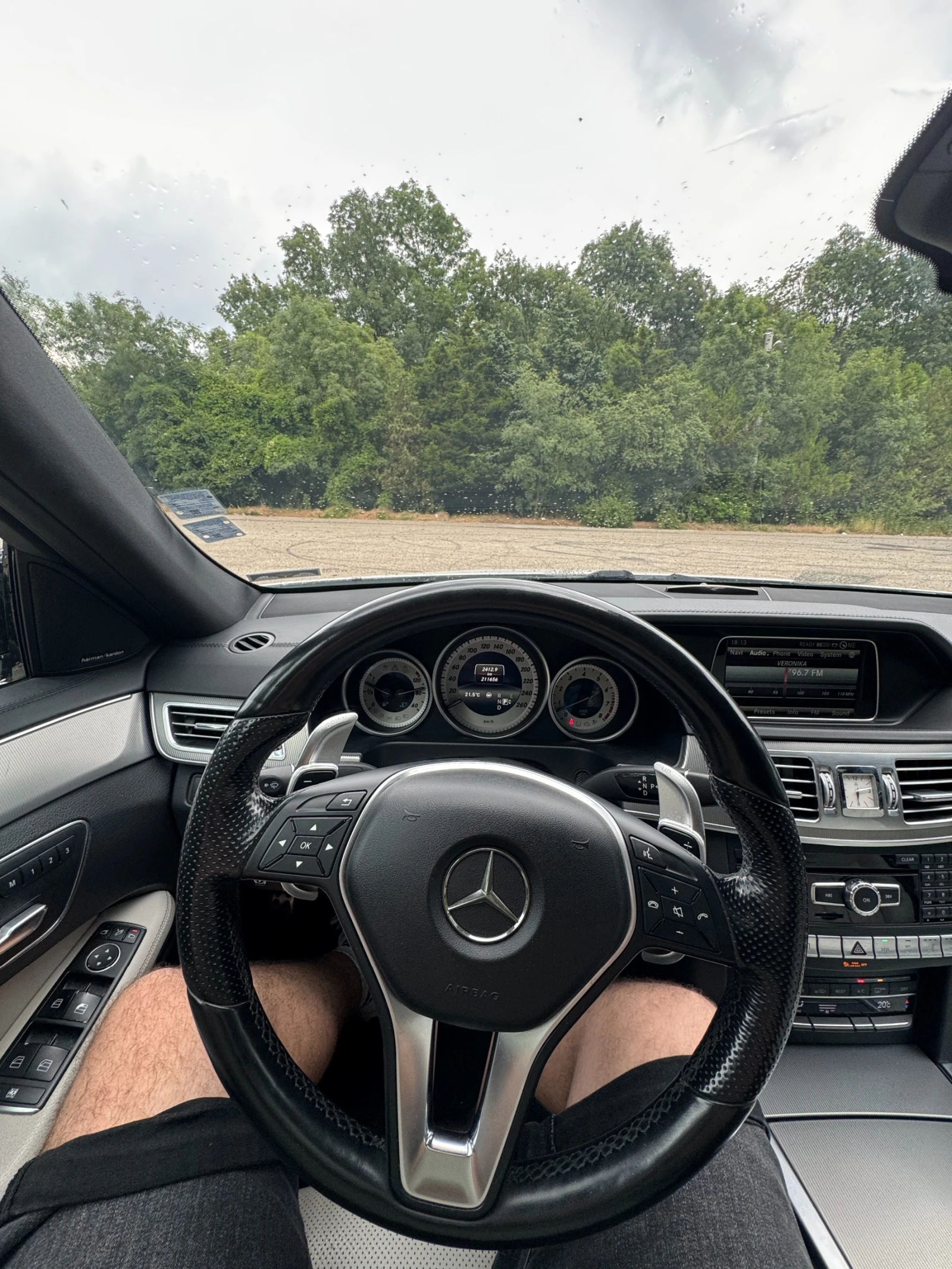 Mercedes-Benz E 500, снимка 8 - Автомобили и джипове - 55016053