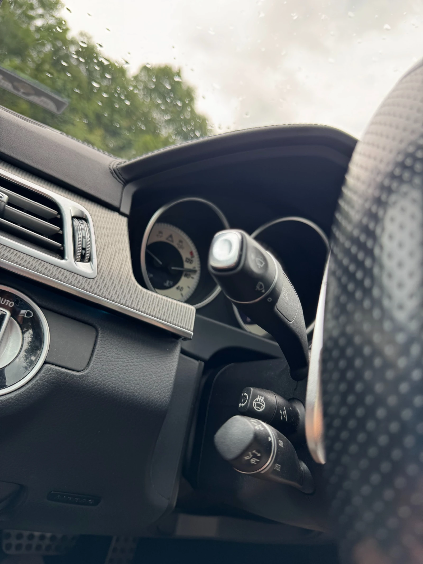 Mercedes-Benz E 500, снимка 17 - Автомобили и джипове - 55016053