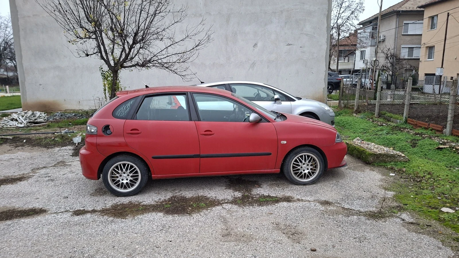 Seat Ibiza, снимка 4 - Автомобили и джипове - 55244222
