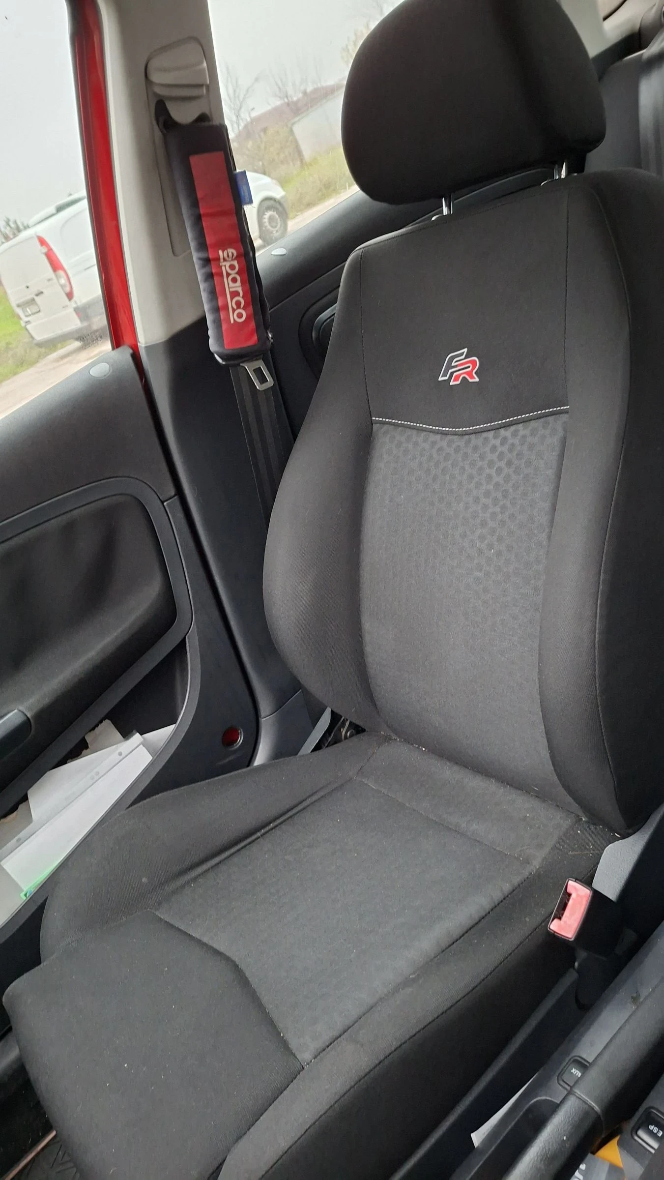 Seat Ibiza, снимка 13 - Автомобили и джипове - 55244222