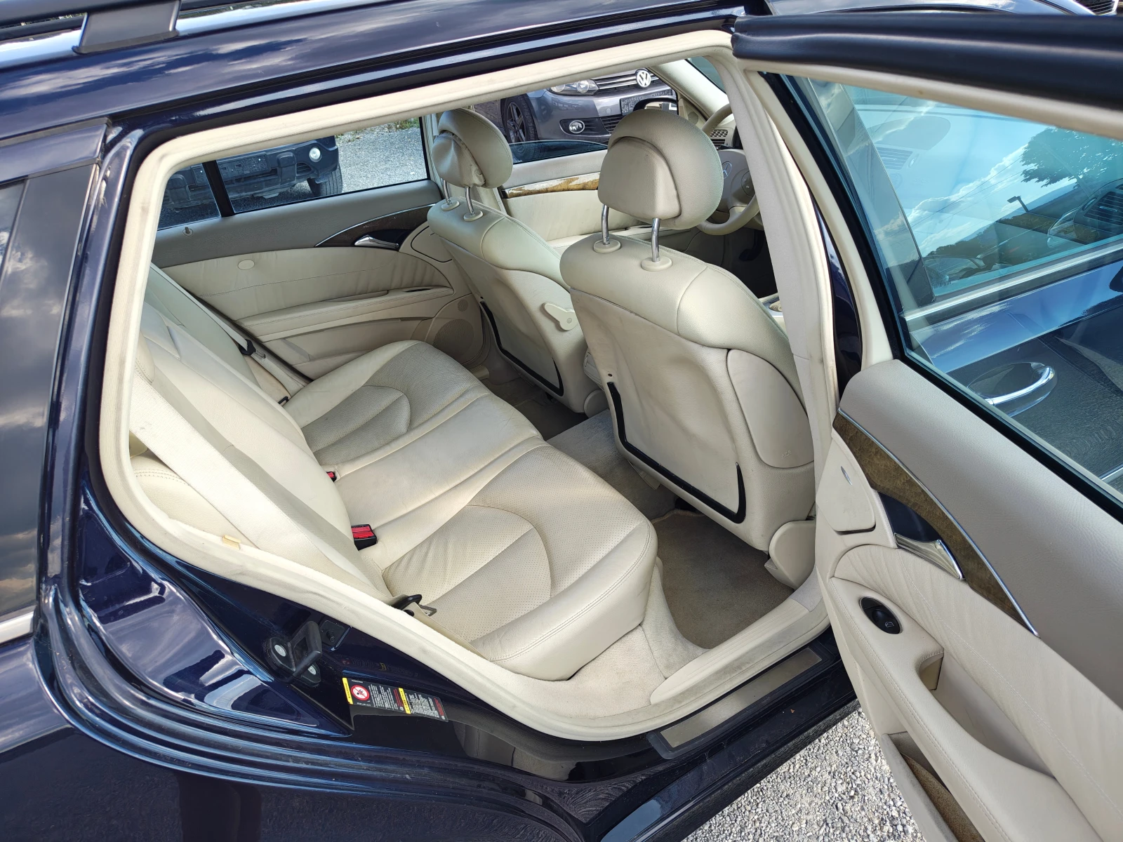 Mercedes-Benz E 280 3.2 CDI Avangard, снимка 13 - Автомобили и джипове - 55447885