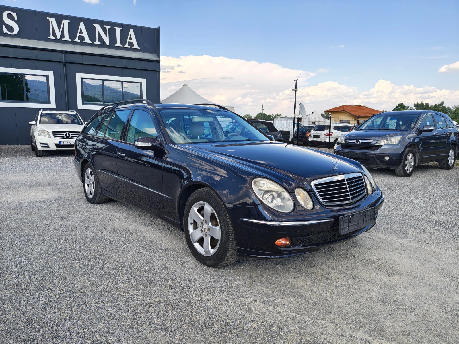 Mercedes-Benz E 280 3.2 CDI Avangard, снимка 2 - Автомобили и джипове - 55447885