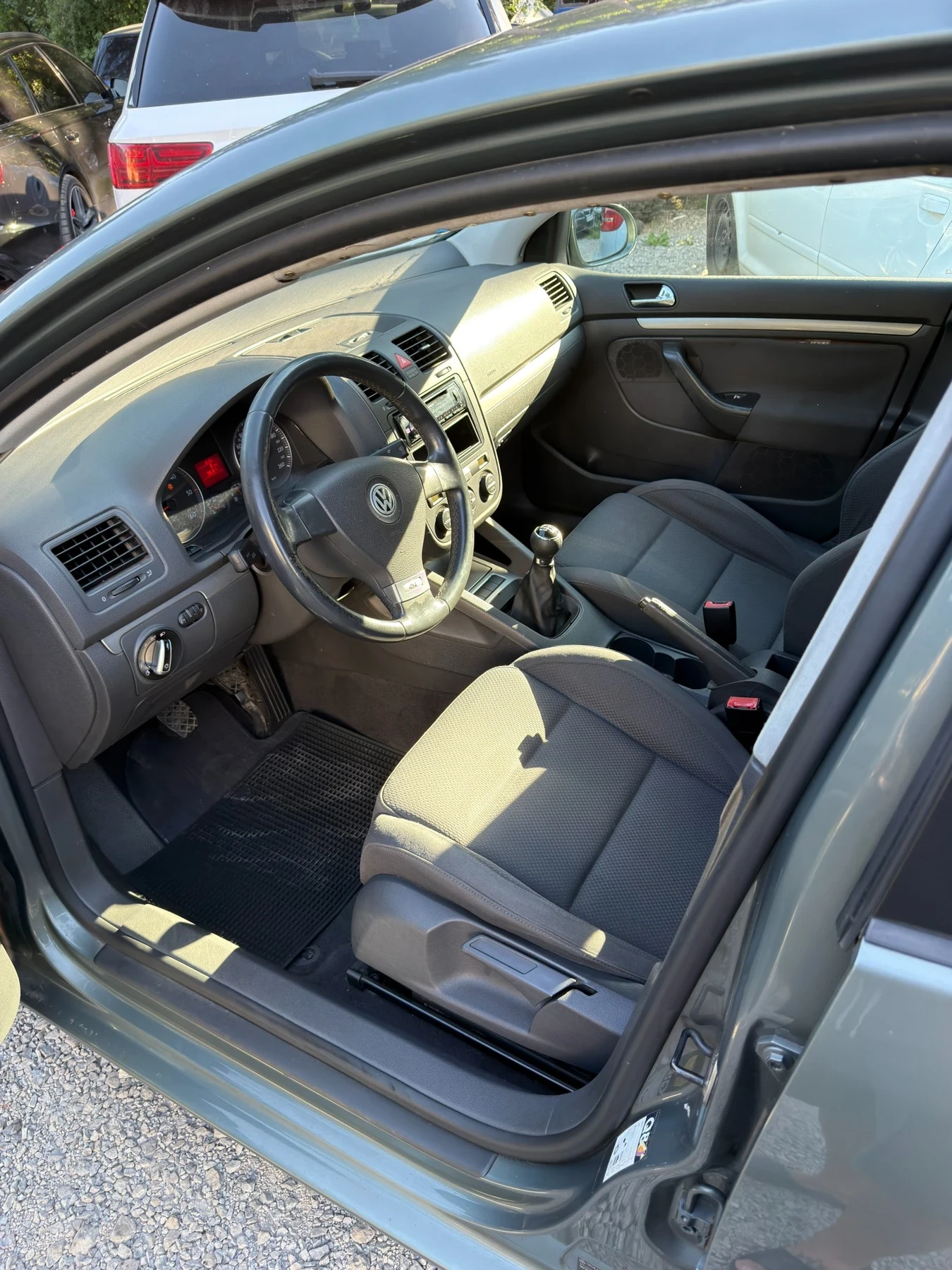 VW Golf 2.0Tdi , снимка 10 - Автомобили и джипове - 55594032