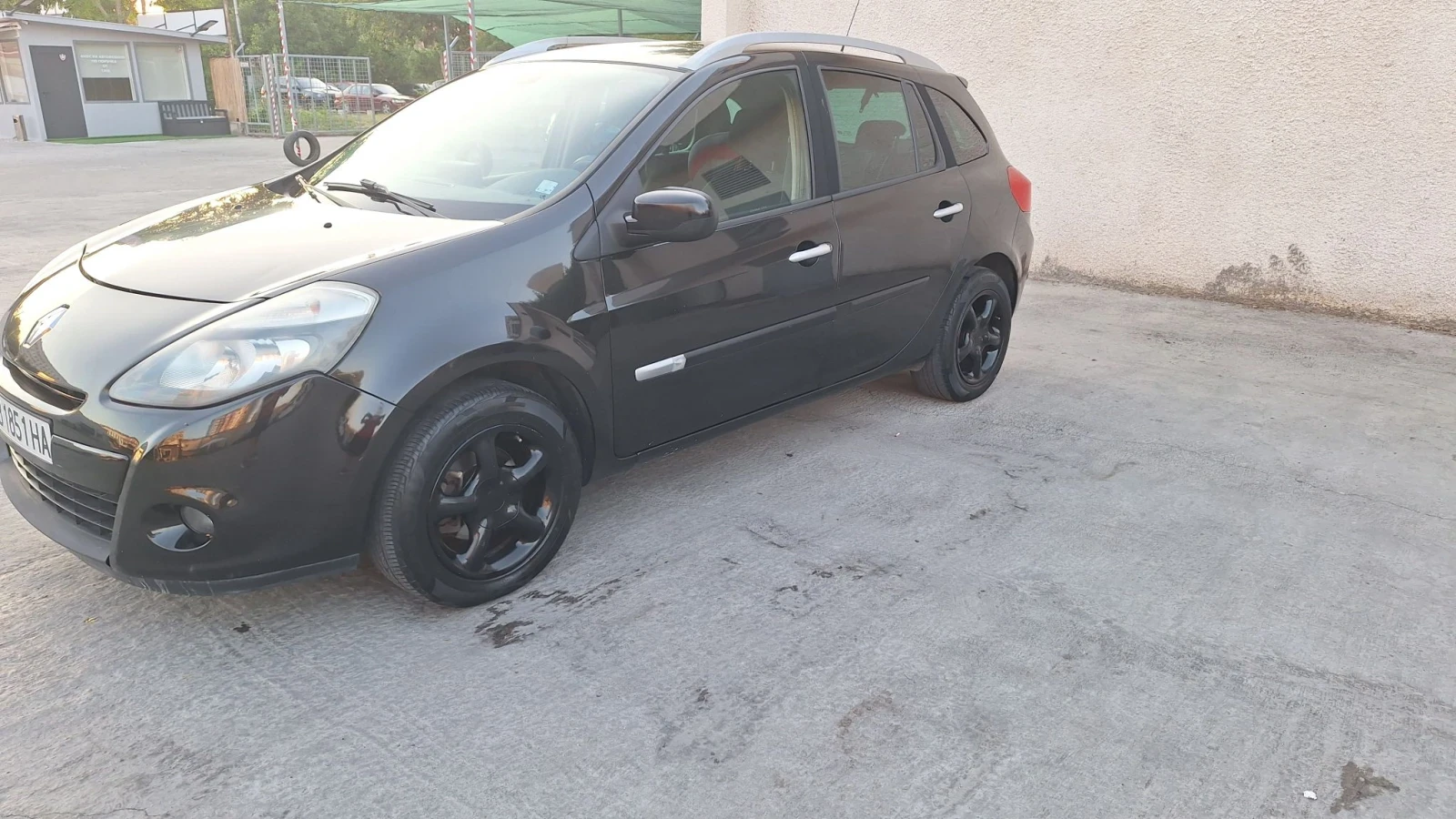 Renault Clio, снимка 4 - Автомобили и джипове - 55630375