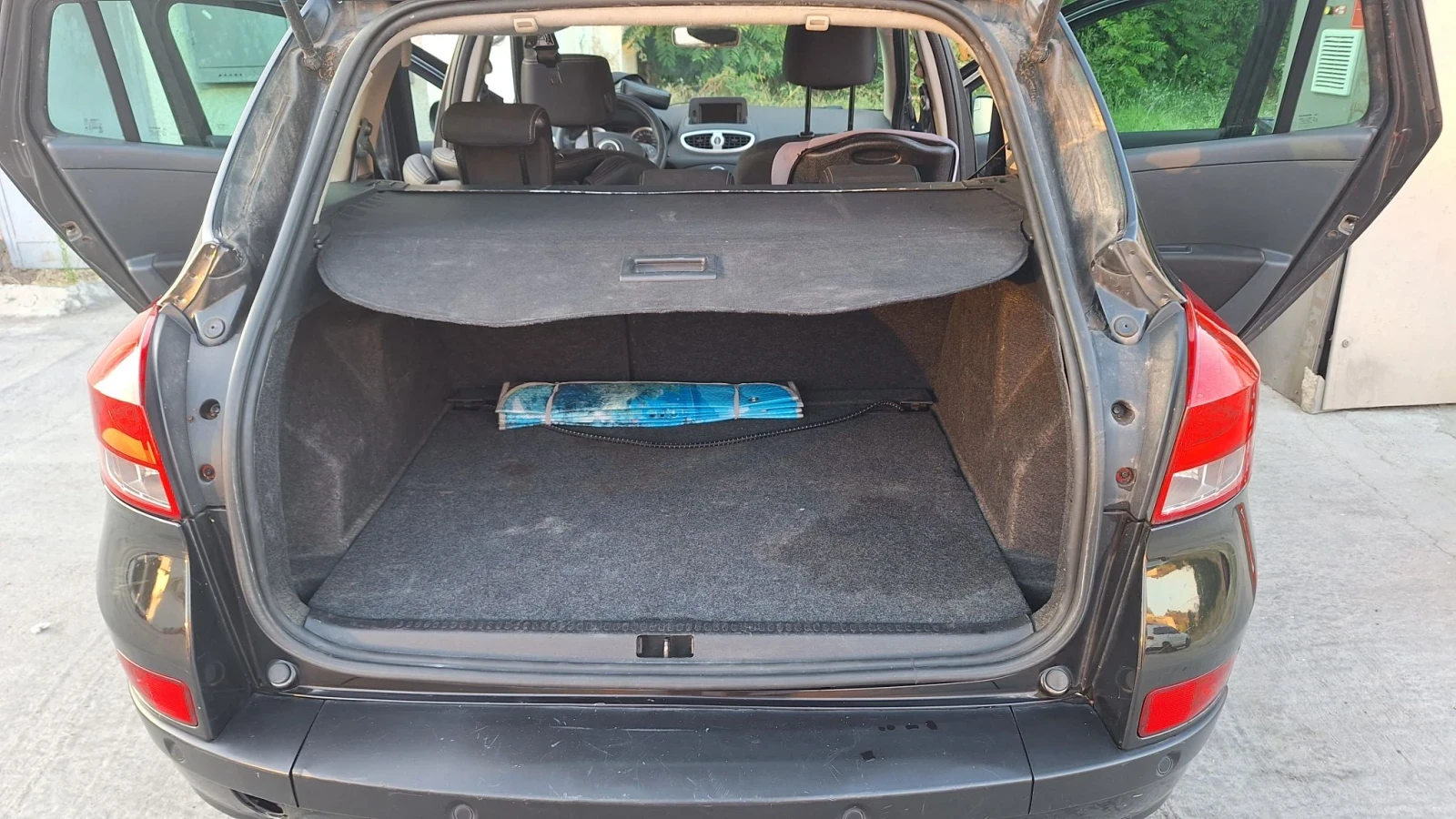 Renault Clio, снимка 8 - Автомобили и джипове - 55630375