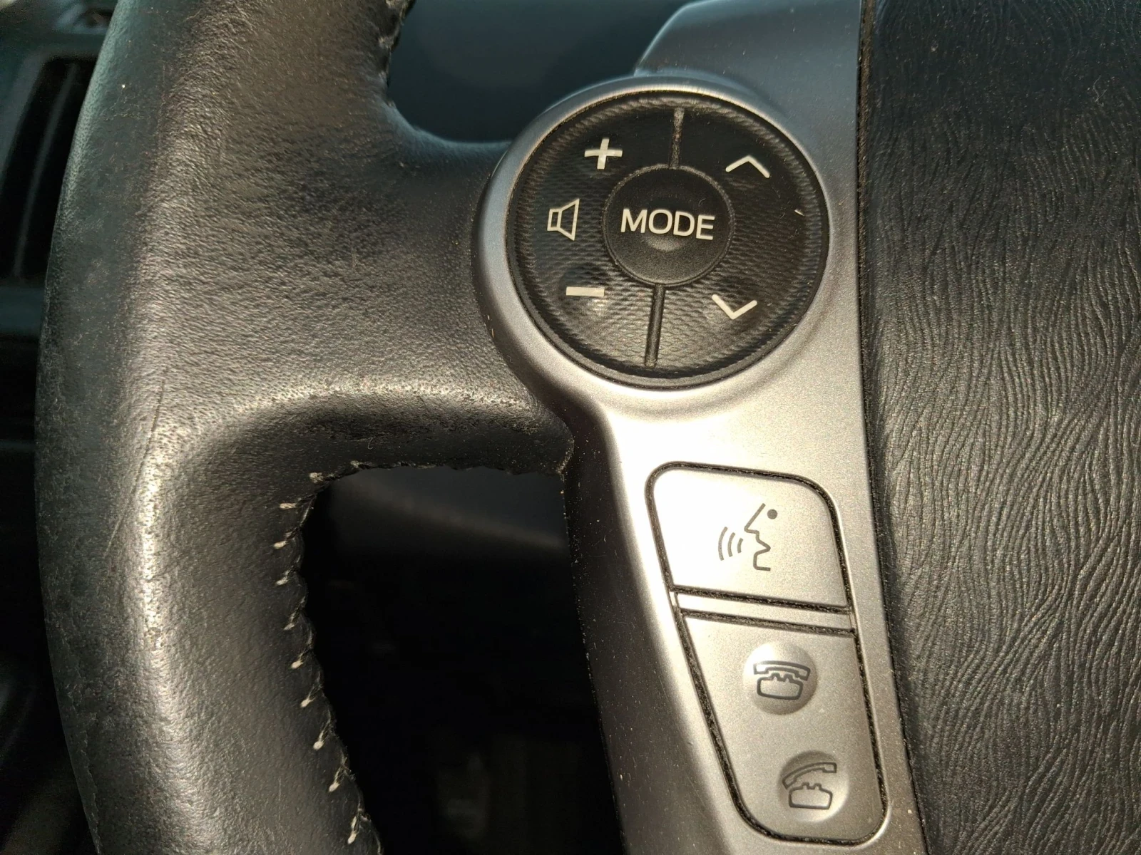 Toyota Prius Prius Plus, снимка 12 - Автомобили и джипове - 55646102