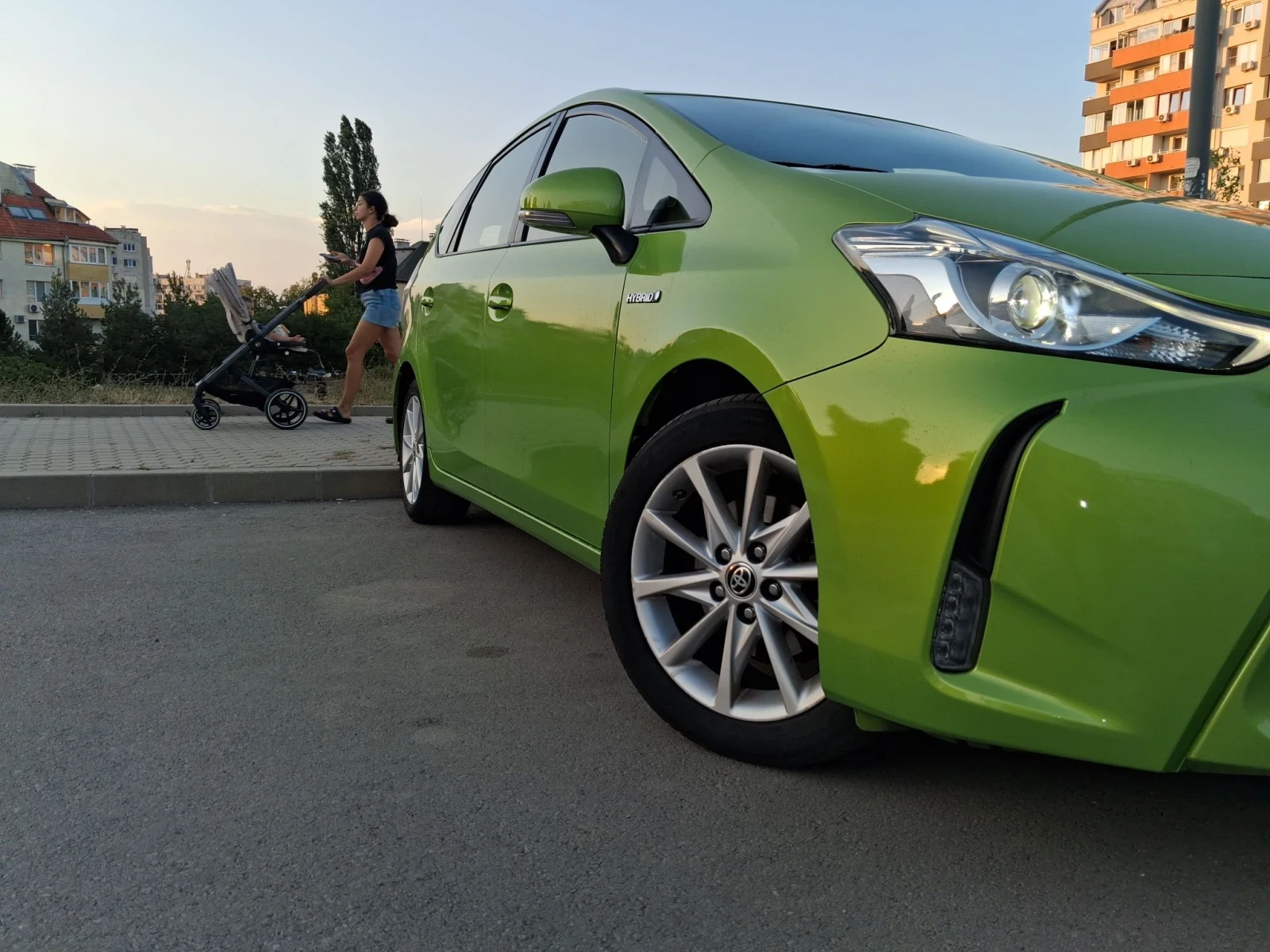 Toyota Prius Prius Plus, снимка 3 - Автомобили и джипове - 55646102