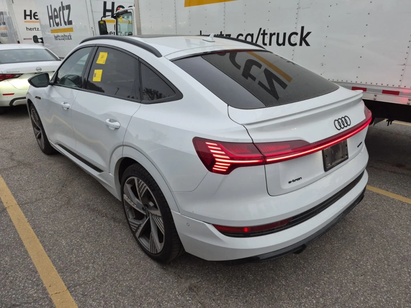 Audi E-Tron Technik* 360* S-line* Обдух* Пано, снимка 4 - Автомобили и джипове - 56319761