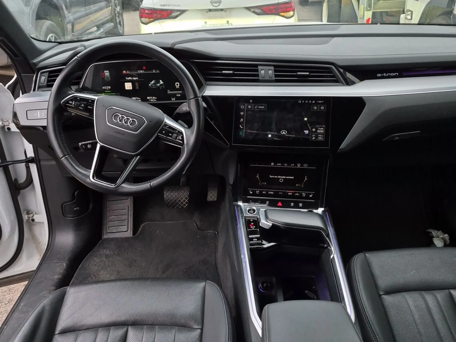 Audi E-Tron Technik* 360* S-line* Обдух* Пано, снимка 6 - Автомобили и джипове - 56319761