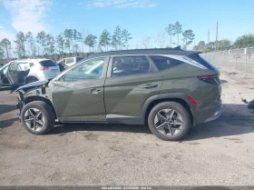 Hyundai Tucson 2.5L I-4 DI, DOHC, VVT, 187HP Front Wheel Drive, снимка 14