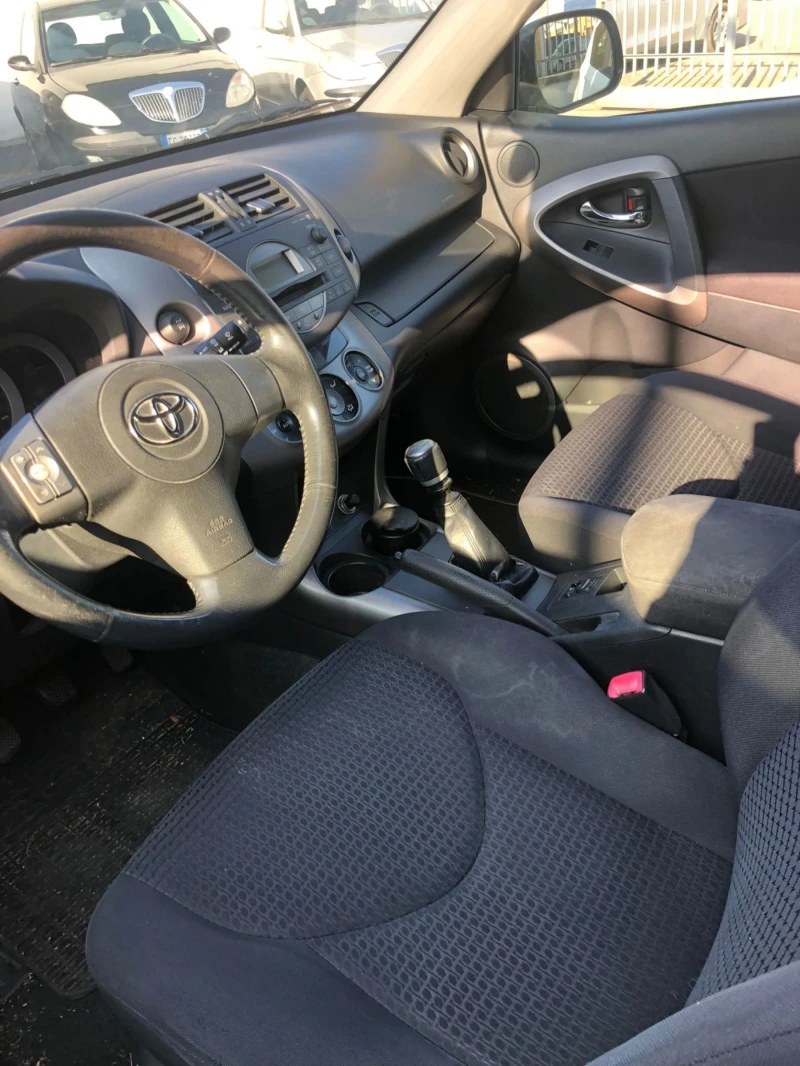 Toyota Rav4 Crossover 136k.s., снимка 14 - Автомобили и джипове - 49064751