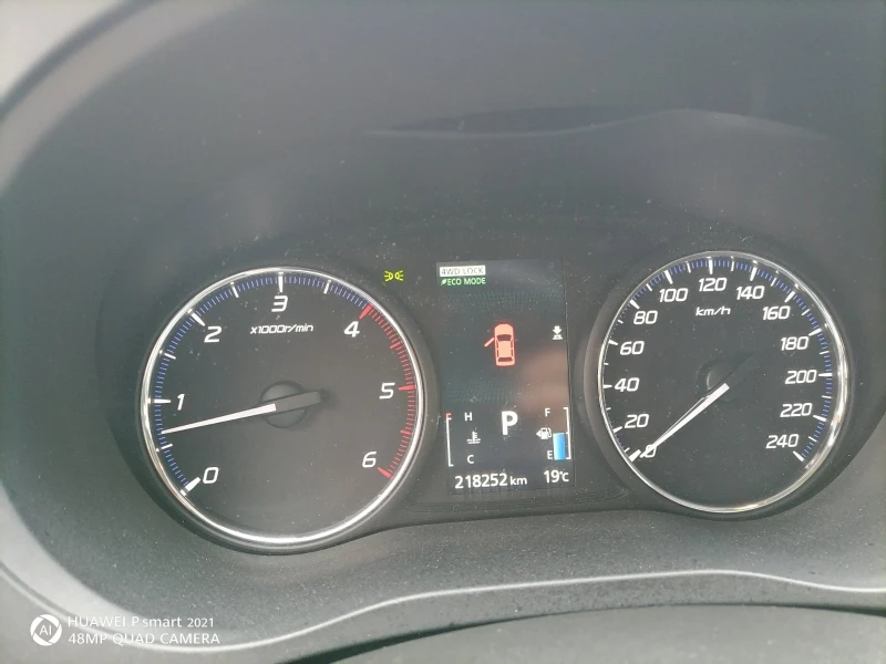 Mitsubishi Outlander, снимка 6 - Автомобили и джипове - 51961037