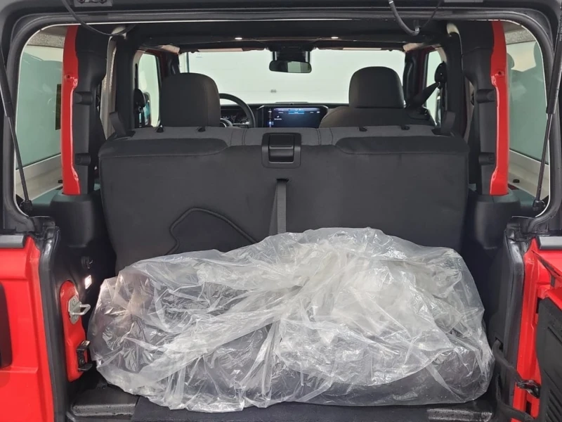 Jeep Wrangler * SPORT S * CARFAX * БЕЗ ПЪРВОНАЧАЛНА ВНОСКА, снимка 16 - Автомобили и джипове - 53109940