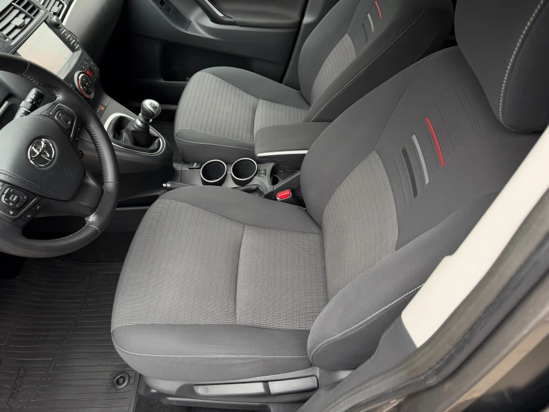 Toyota Verso 1.8I* СЕРВИЗНА КНИЖКА* ПЪЛНА  ИСТОРИЯ В ТОЙОТА, снимка 8 - Автомобили и джипове - 53464216