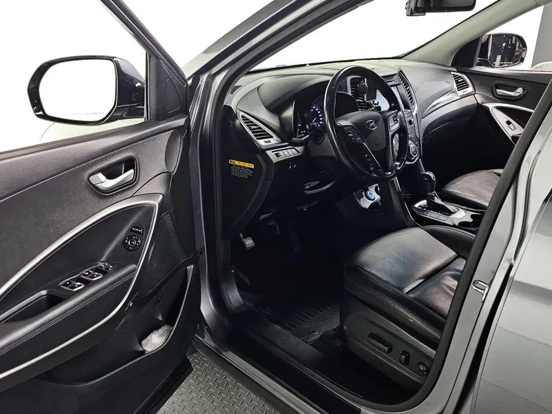 Hyundai Santa fe 2.0, снимка 11 - Автомобили и джипове - 54256655