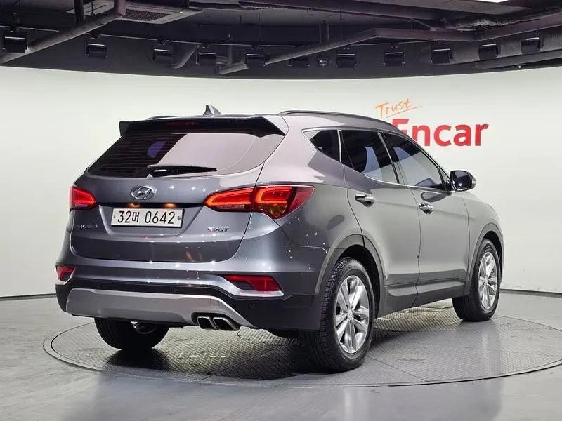 Hyundai Santa fe 2.0, снимка 2 - Автомобили и джипове - 54256655