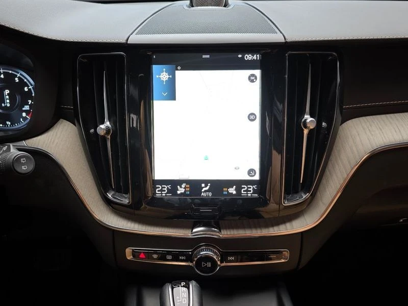 Volvo XC60 T6 Inscription| 320к.с., снимка 15 - Автомобили и джипове - 56209610