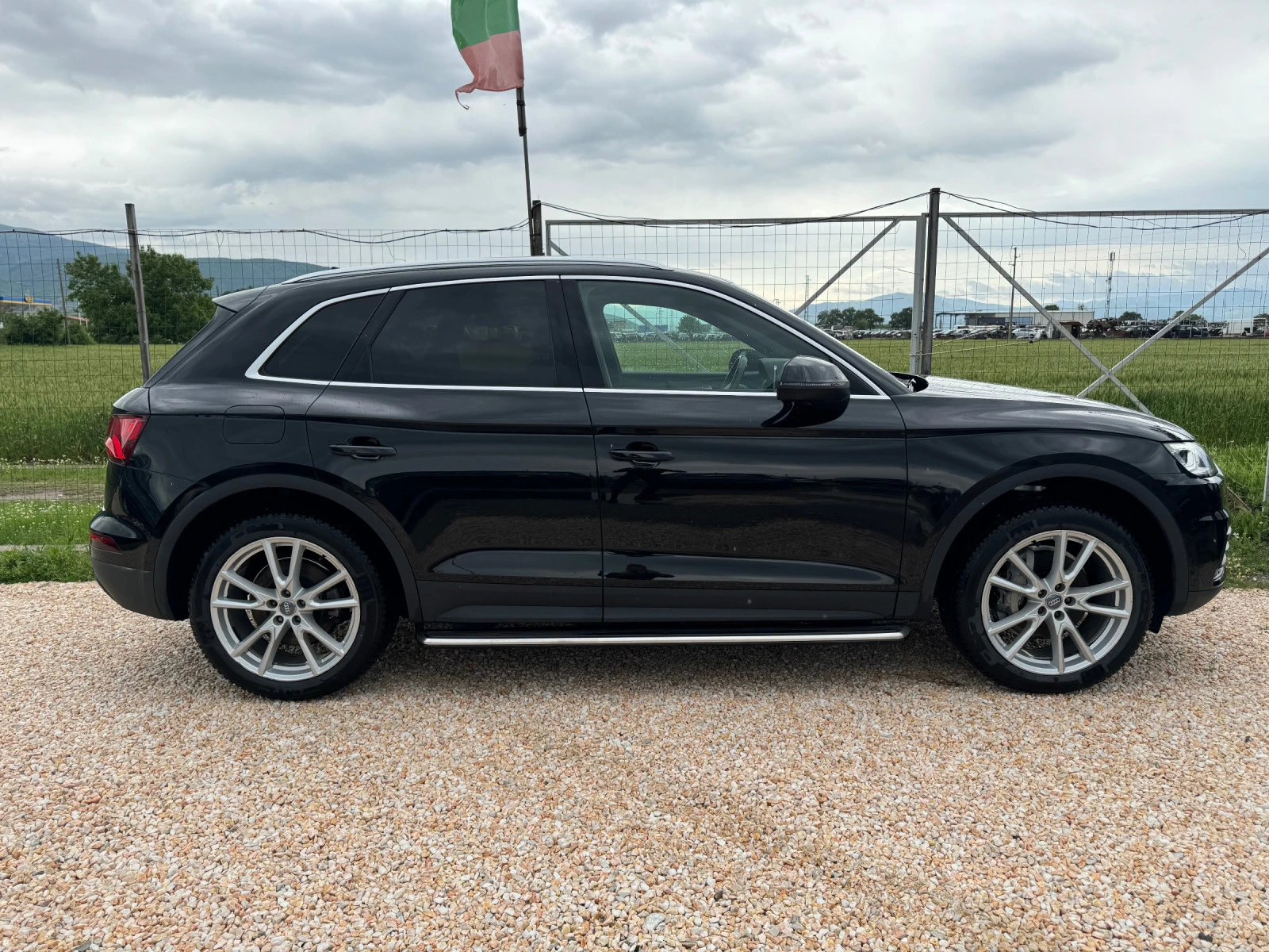 Audi Q5 40TDI quattro. 190к.с BANG&OLUFSEN. EURO 6DT - изображение 8