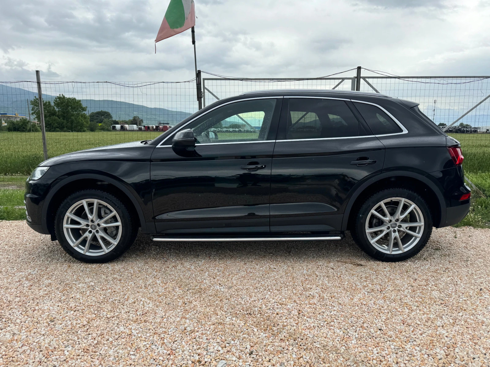 Audi Q5 40TDI quattro. 190к.с BANG&OLUFSEN. EURO 6DT - изображение 7