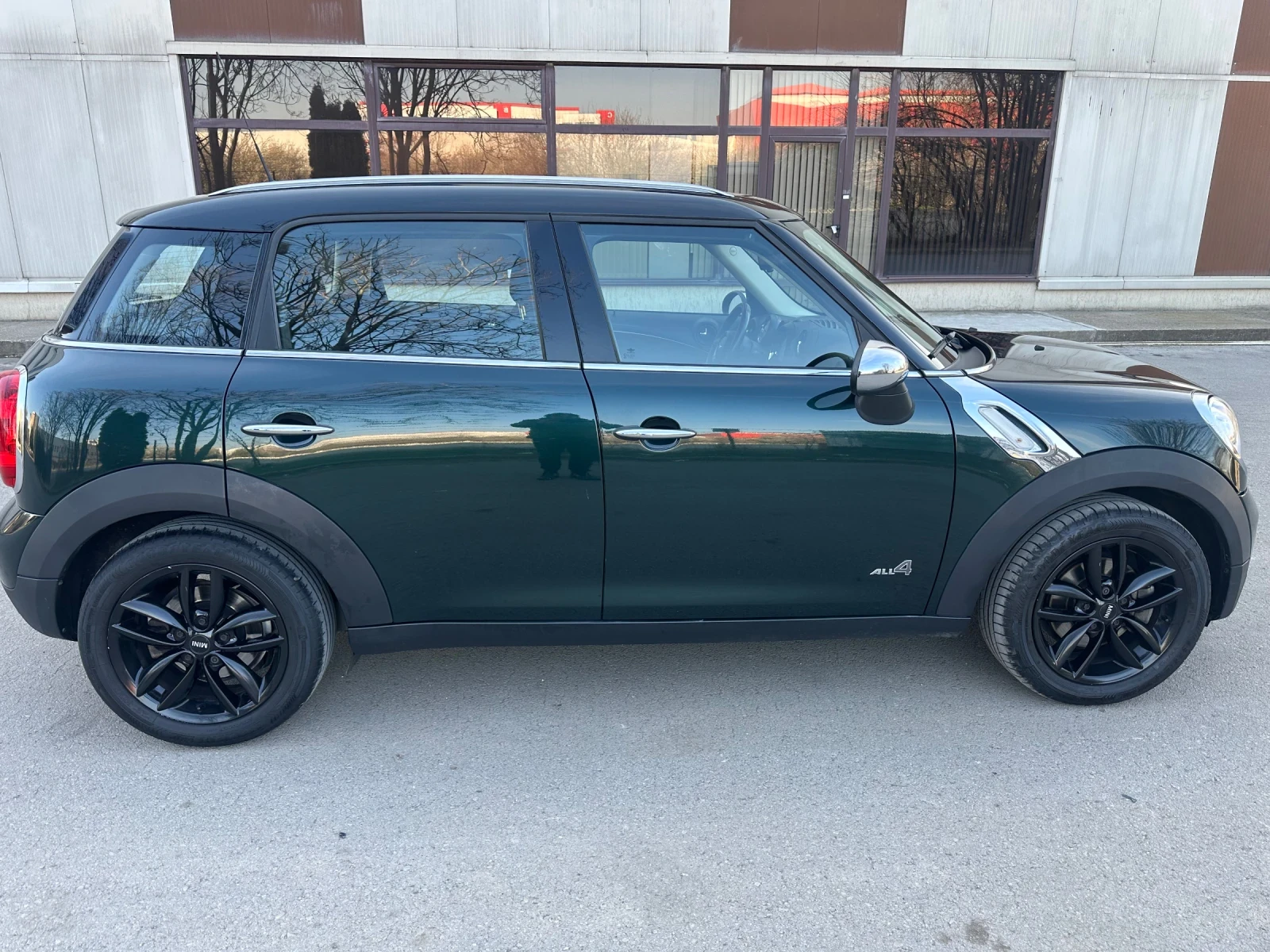 Mini Countryman 2.0 D 4x4 - изображение 3