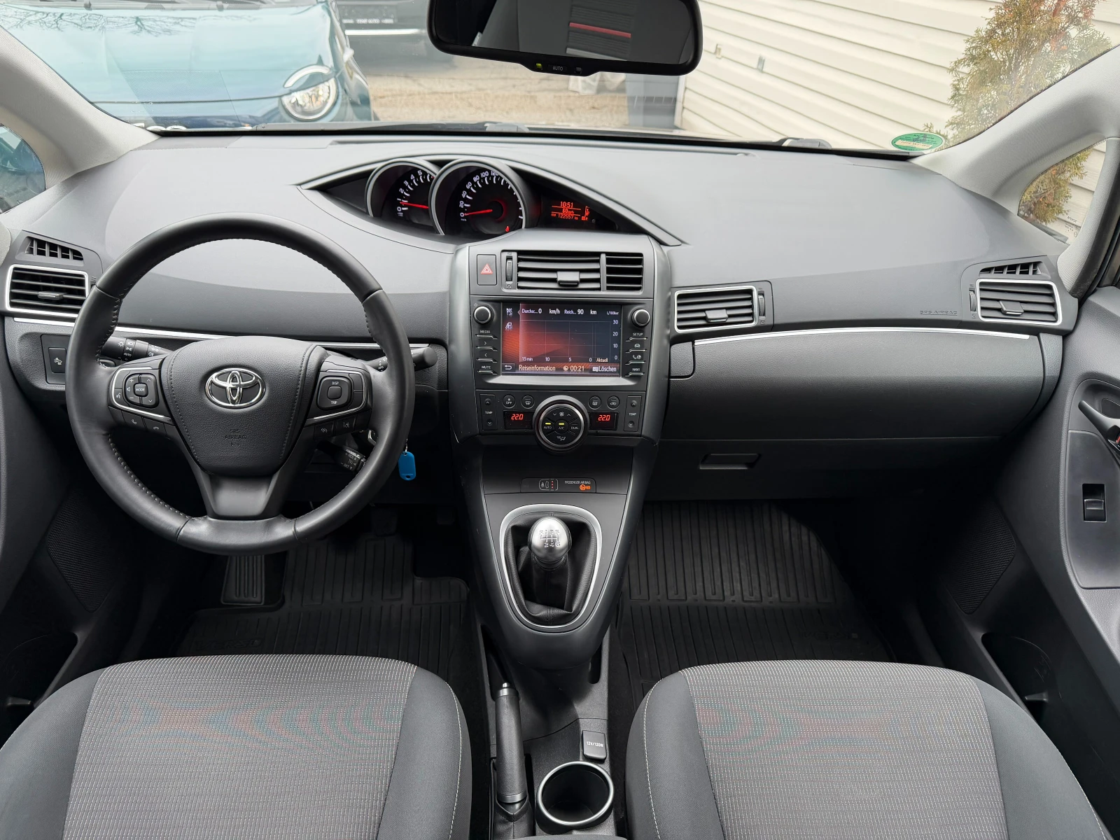 Toyota Verso 1.8I* СЕРВИЗНА КНИЖКА* ПЪЛНА  ИСТОРИЯ В ТОЙОТА - изображение 10