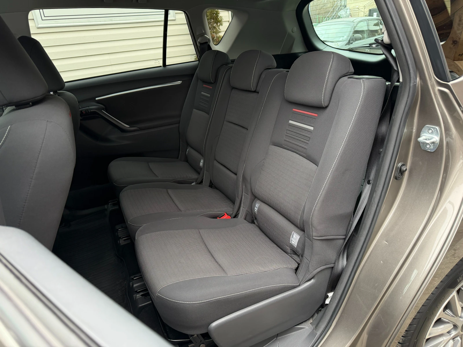 Toyota Verso 1.8I* СЕРВИЗНА КНИЖКА* ПЪЛНА  ИСТОРИЯ В ТОЙОТА - изображение 9