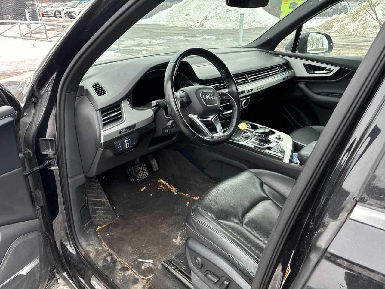 Audi Q7 * Progressiv * 360 * КОМПЛЕКТ ГУМИ * PANORAMA, снимка 5 - Автомобили и джипове - 53740533