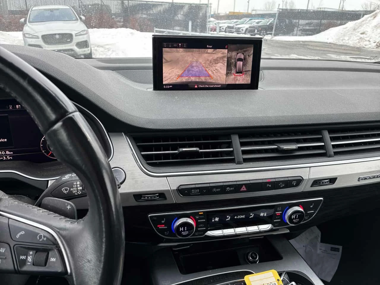 Audi Q7 * Progressiv * 360 * КОМПЛЕКТ ГУМИ * PANORAMA, снимка 9 - Автомобили и джипове - 53740533