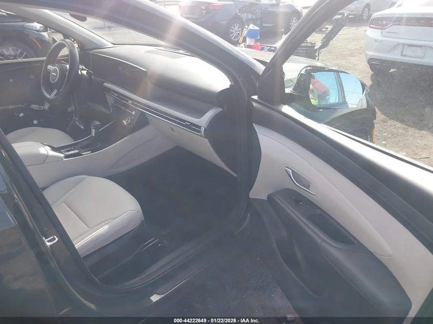 Hyundai Tucson 2.5L I-4 DI, DOHC, VVT, 187HP Front Wheel Drive, снимка 5 - Автомобили и джипове - 53829111