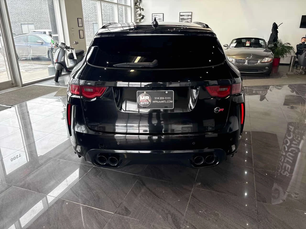 Jaguar F-PACE * SVR * CARFAX * ЦЕНА ДО БГ, снимка 5 - Автомобили и джипове - 53997742