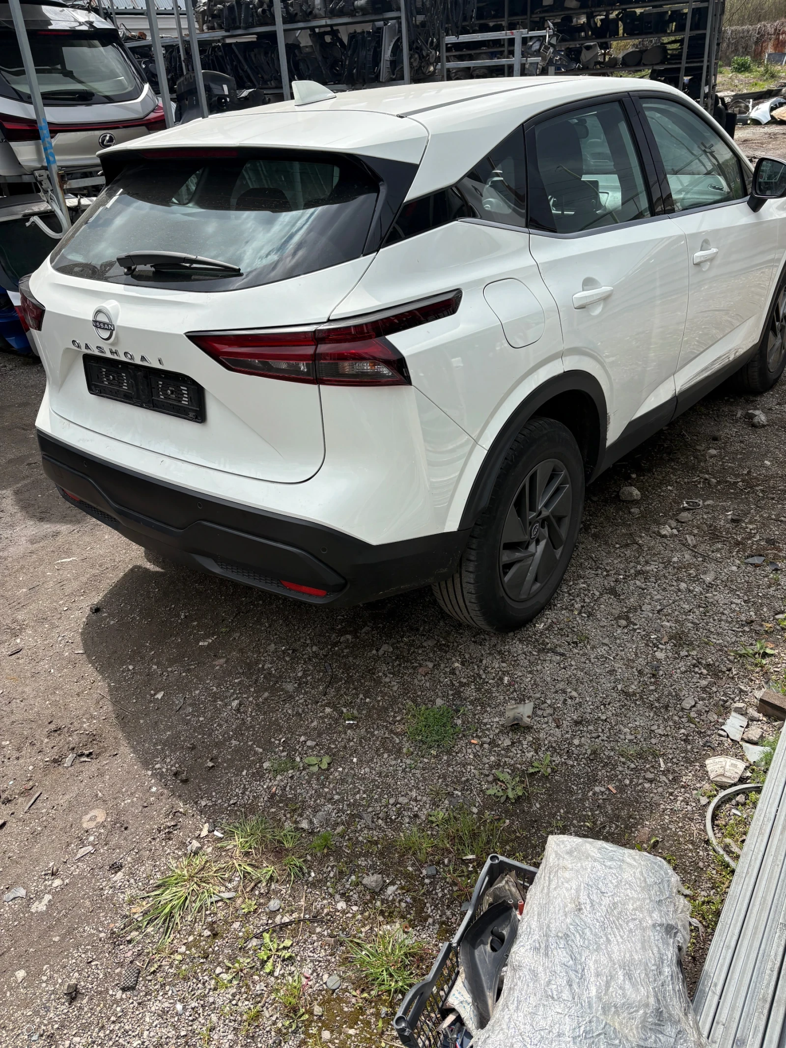 Nissan Qashqai 1.3i Mild Hybrid �� ����� | Mobile.bg � ����������� 4