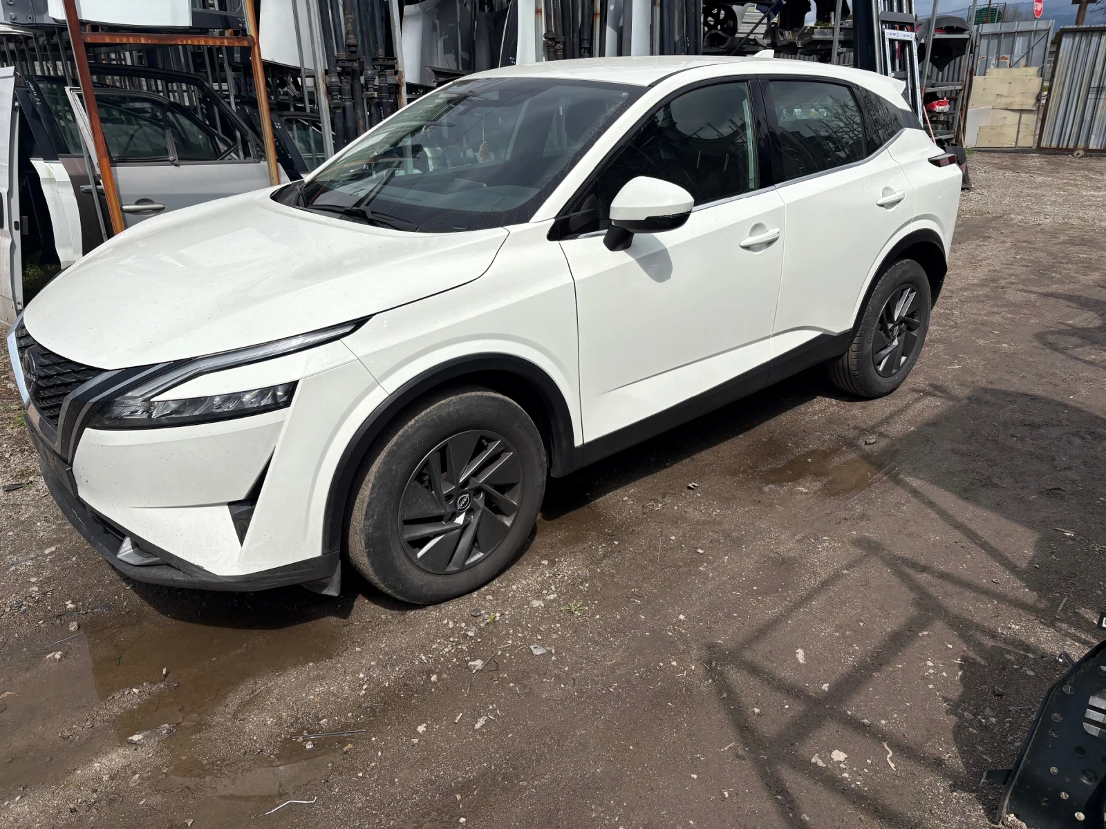 Nissan Qashqai 1.3i Mild Hybrid �� ����� | Mobile.bg � ����������� 2