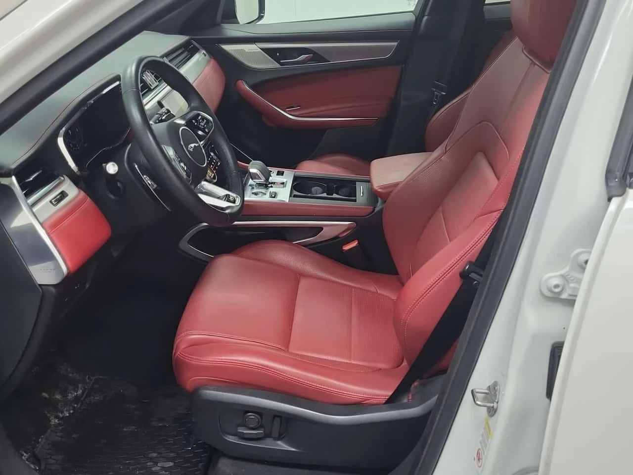 Jaguar F-PACE * R DYNAMIC S * CARFAX * ЦЕНА ДО БГ, снимка 6 - Автомобили и джипове - 54729377
