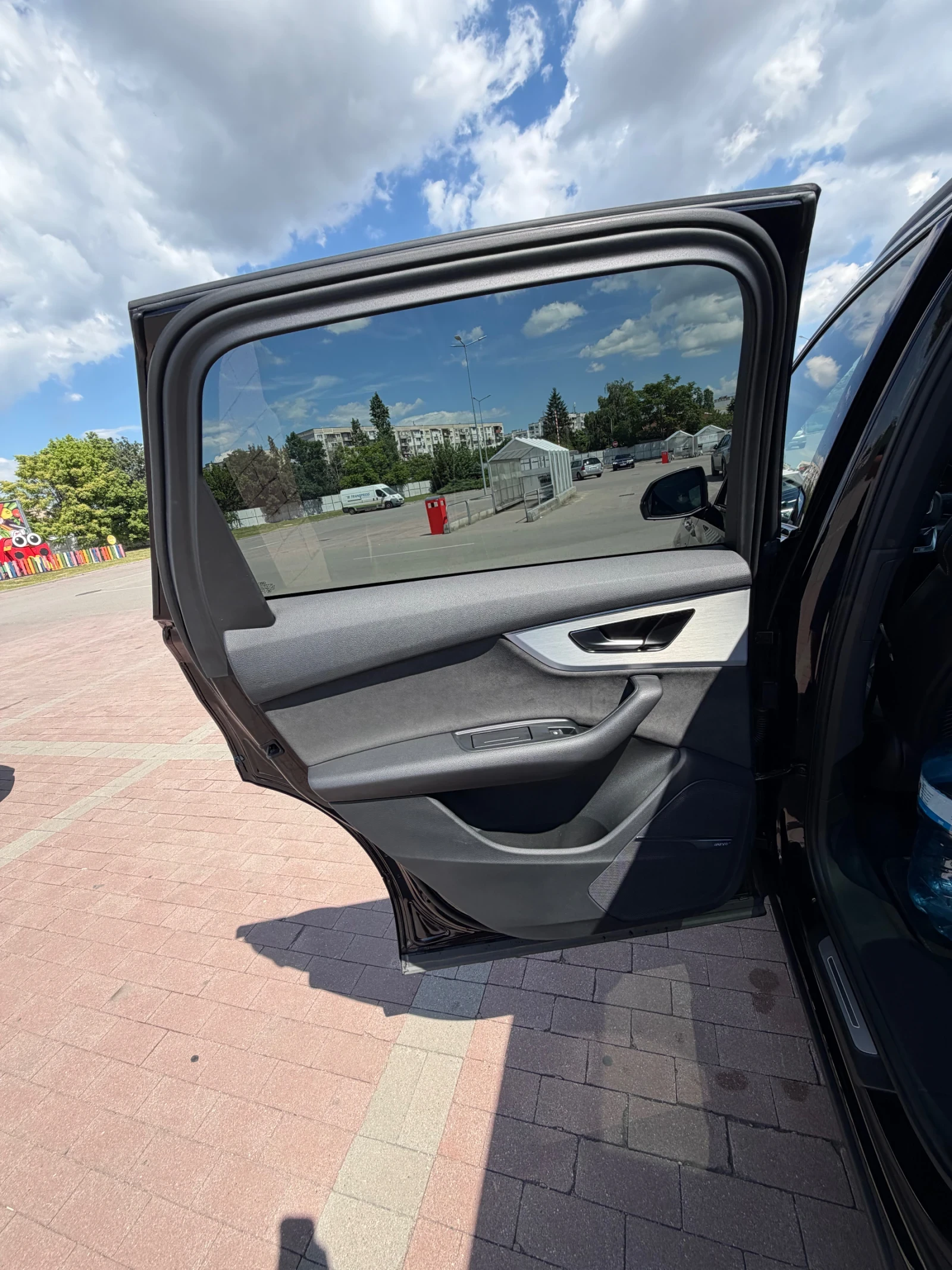 Audi Q7 ПЕРФЕКТНО СЪСТОЯНИЕ НАПЪЛНО ОБСУЖЕНА ФУЛ ЕКСТРИИИИ, снимка 17 - Автомобили и джипове - 54885055