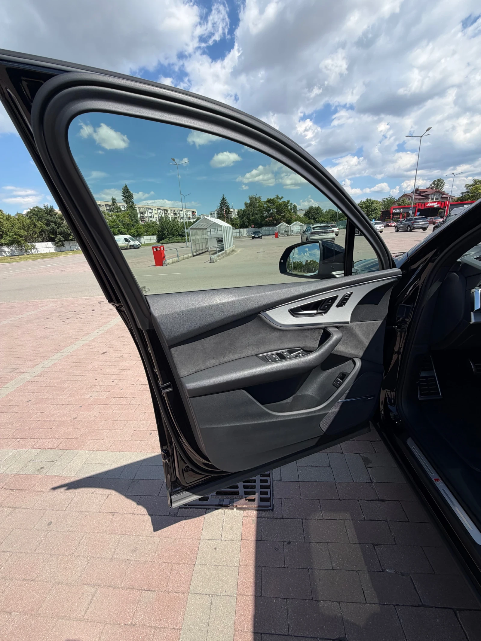Audi Q7 ПЕРФЕКТНО СЪСТОЯНИЕ НАПЪЛНО ОБСУЖЕНА ФУЛ ЕКСТРИИИИ, снимка 11 - Автомобили и джипове - 54885055